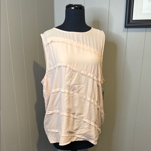 Z Halogen Blush Stitch Layered Sleeveless Tank Top - Picture 1 of 6